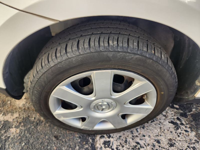  30356  MAZDA VERISA  2010  