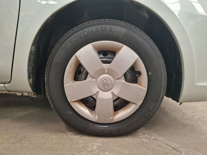 30358  TOYOTA SIENTA  2011  