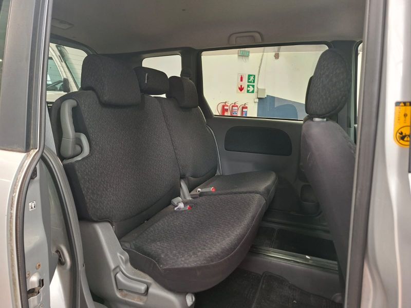  30358  TOYOTA SIENTA  2011  