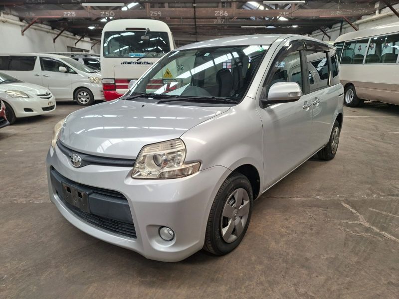  30358  TOYOTA SIENTA  2011 