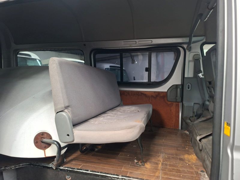  30364  TOYOTA HIACE  2005  