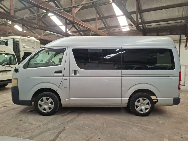  30364  TOYOTA HIACE  2005  