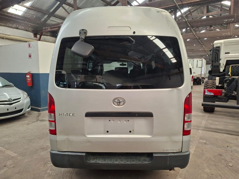  30364  TOYOTA HIACE  2005  