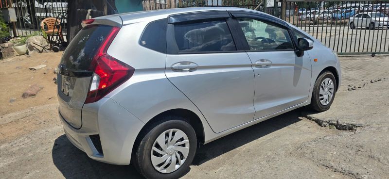  30365  HONDA FIT  2016  