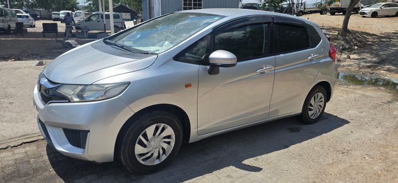  30365  HONDA FIT  2016 