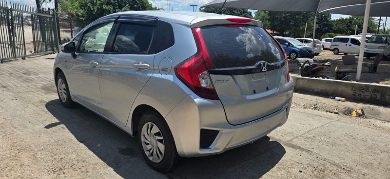  30365  HONDA FIT  2016  