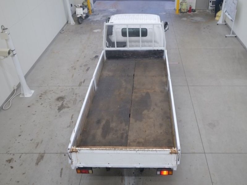  30367  HINO DUTRO  2003  