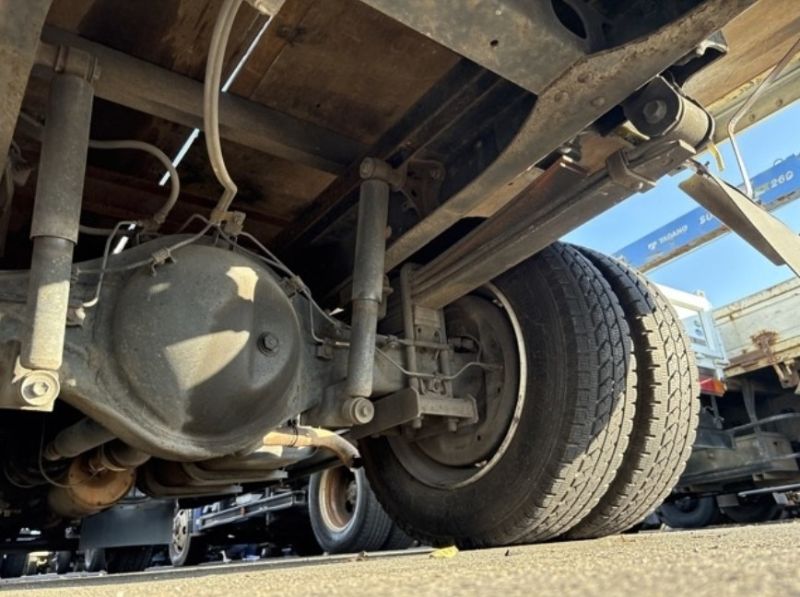  30367  HINO DUTRO  2003  