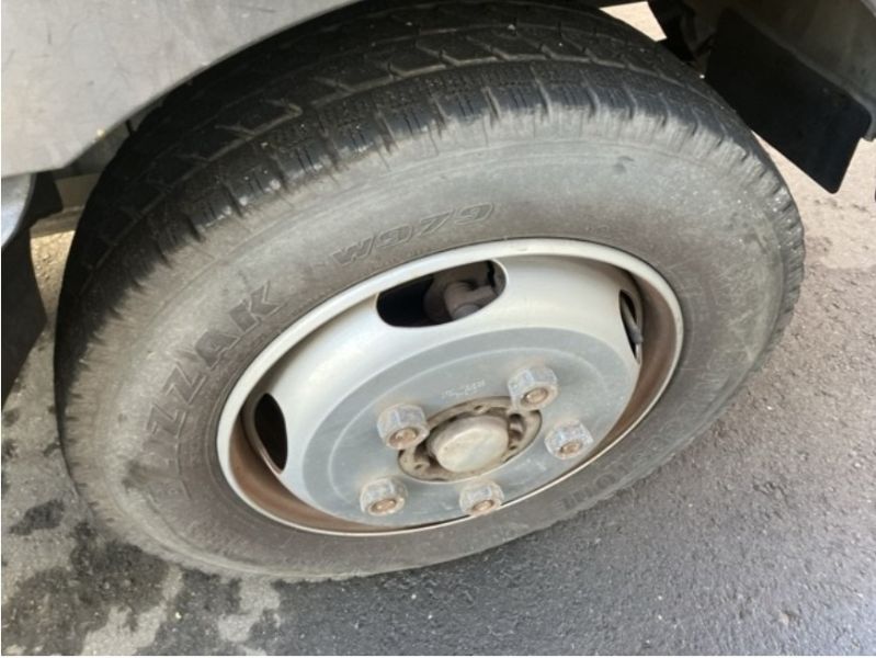  30367  HINO DUTRO  2003  