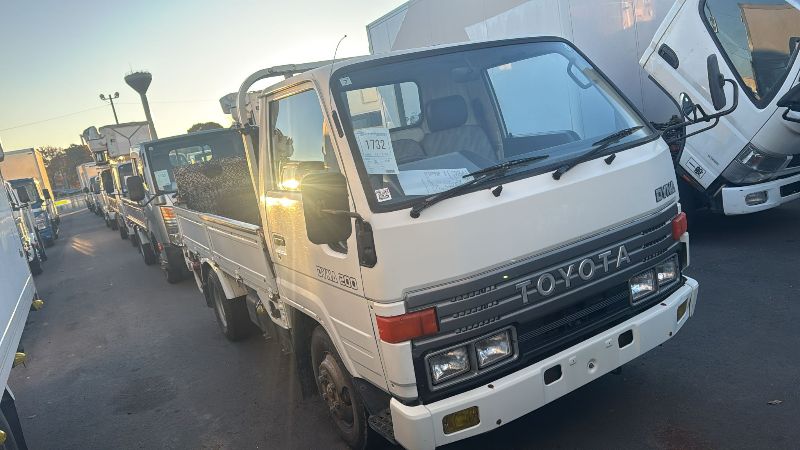  30376  TOYOTA DYNA  1992  