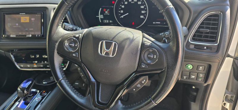  30381  HONDA VEZEL  2016  