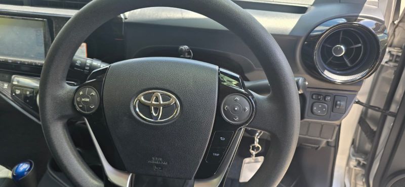  30382  TOYOTA AQUA  2018  