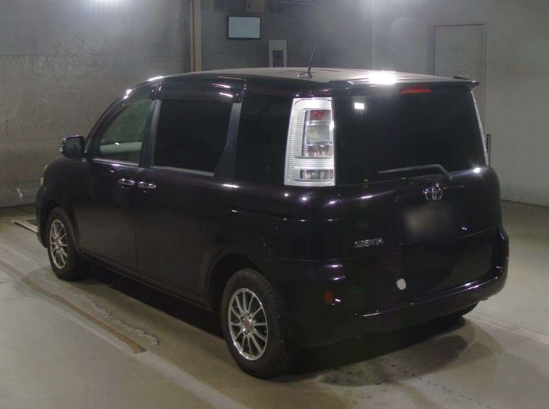  30389  TOYOTA SIENTA  2015  