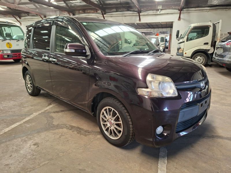  30389  TOYOTA SIENTA  2015  
