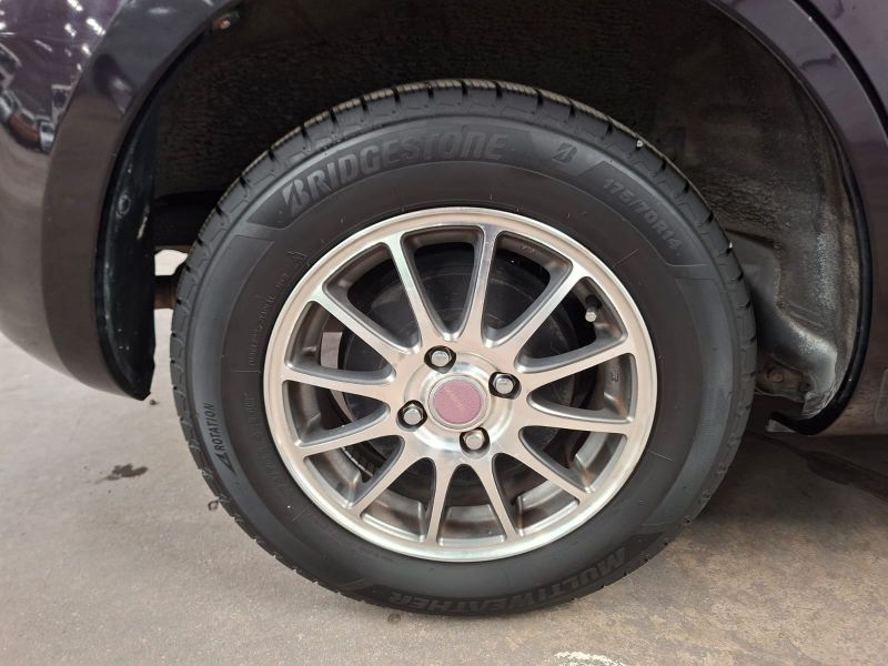 30389  TOYOTA SIENTA  2015  