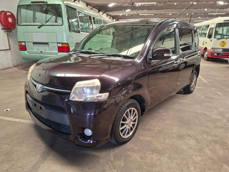  30389  TOYOTA SIENTA  2015 