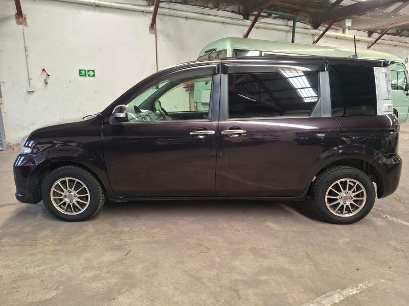  30389  TOYOTA SIENTA  2015  