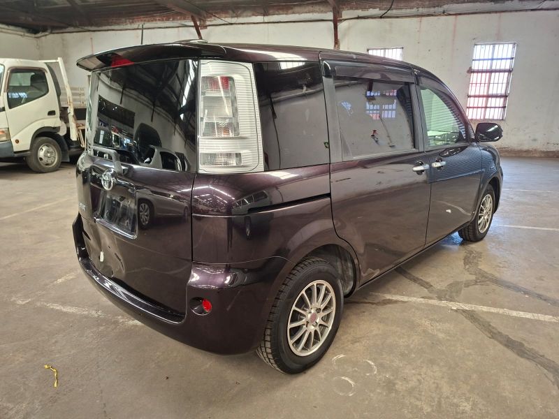  30389  TOYOTA SIENTA  2015  
