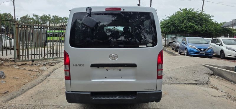  30393  TOYOTA HIACE  2016  