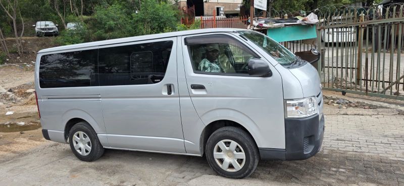  30393  TOYOTA HIACE  2016  