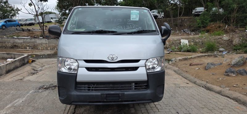  30393  TOYOTA HIACE  2016  