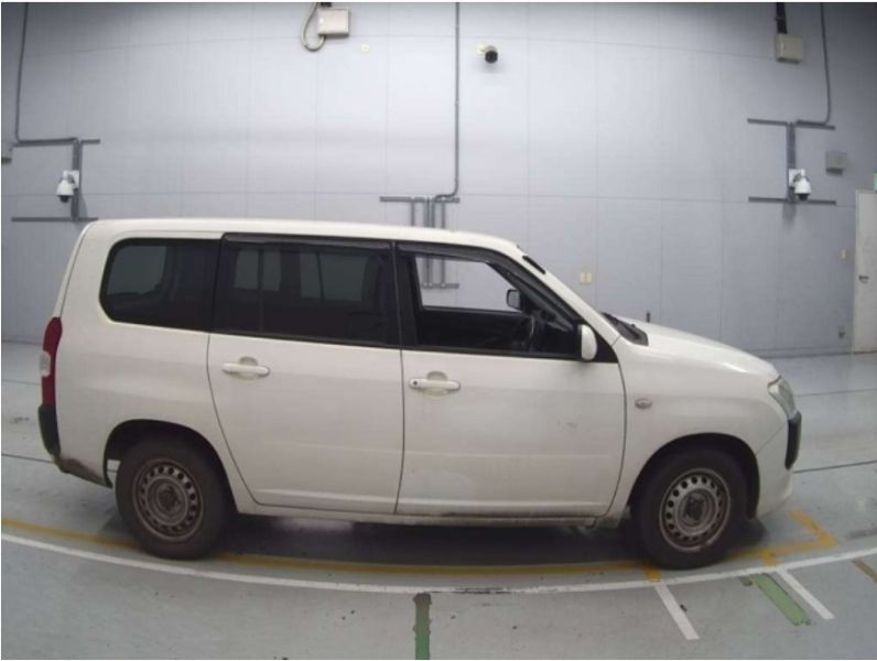  30394  TOYOTA PROBOX  2017  