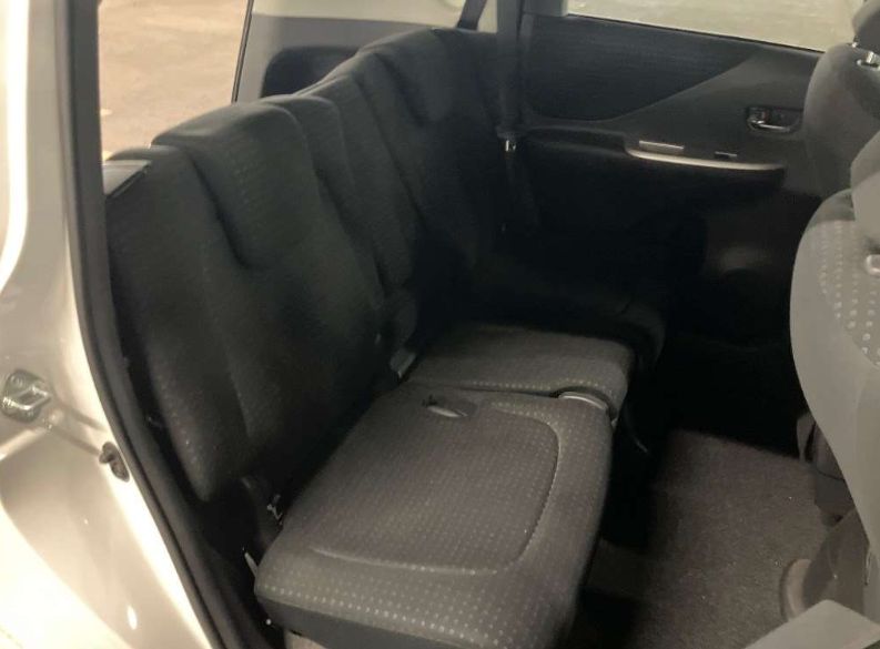  30398  TOYOTA RACTIS  2010  