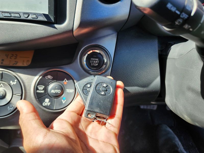  30402  TOYOTA VANGUARD  2011  