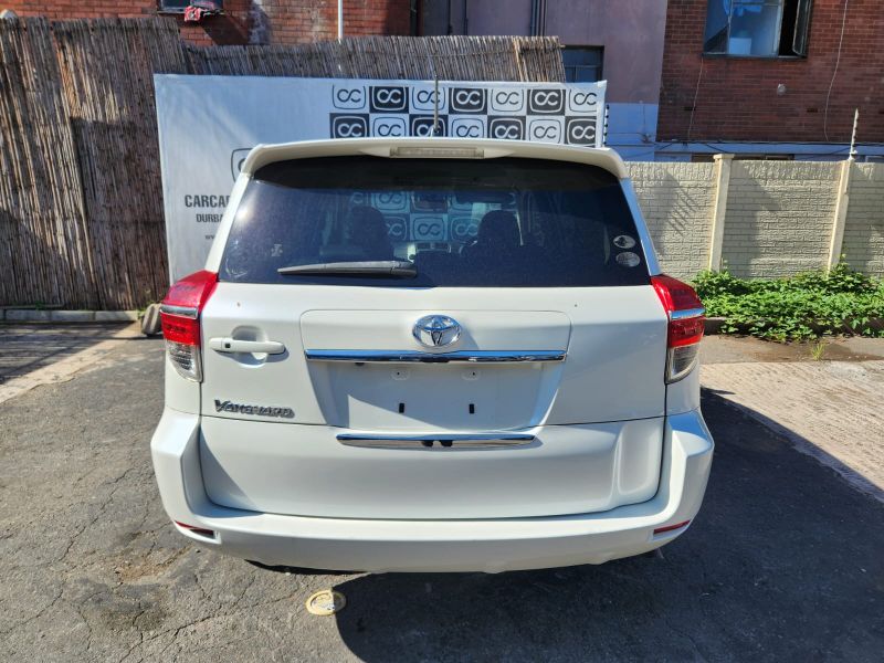  30402  TOYOTA VANGUARD  2011  