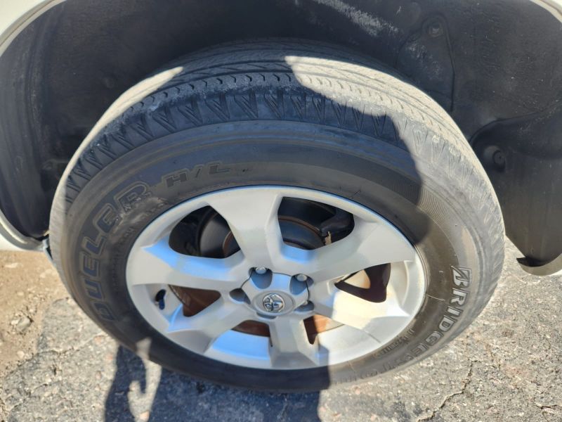  30402  TOYOTA VANGUARD  2011  