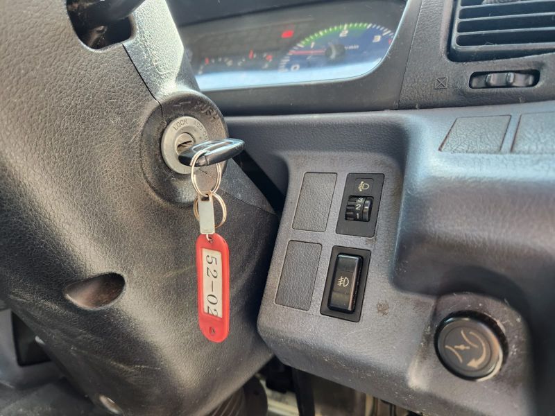  30405  HINO RANGER  2003  