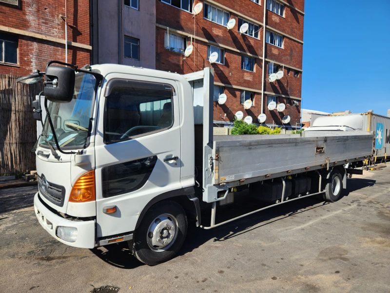  30405  HINO RANGER  2003 