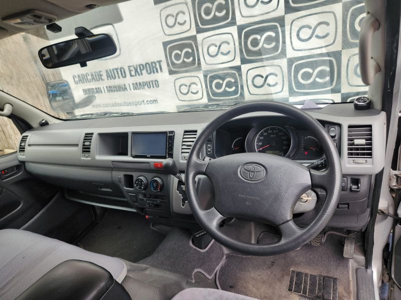  30411  TOYOTA HIACE  2005  