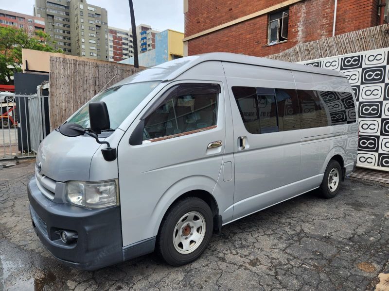  30476 TOYOTA HIACE  2016  