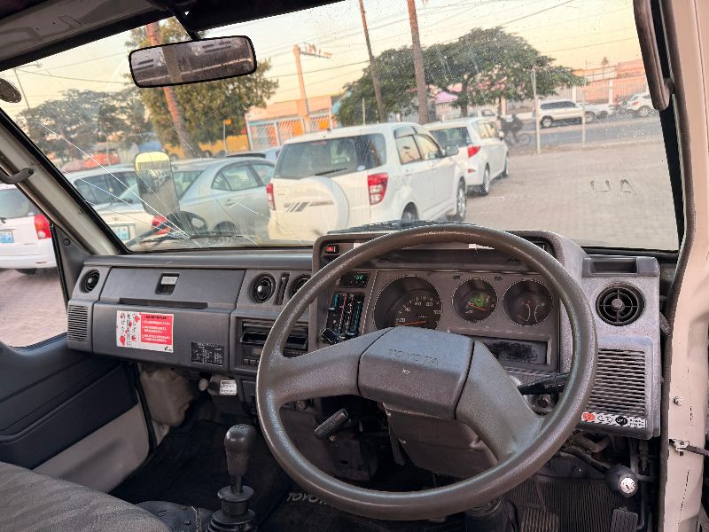  30413  TOYOTA DYNA  1994  
