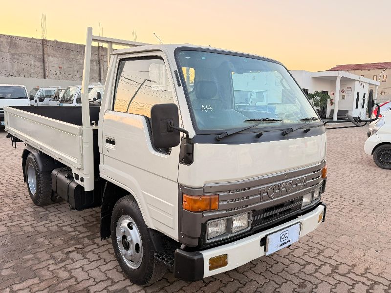  30413  TOYOTA DYNA  1994 
