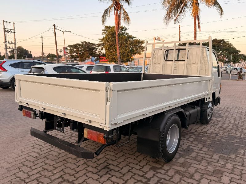  30413  TOYOTA DYNA  1994  