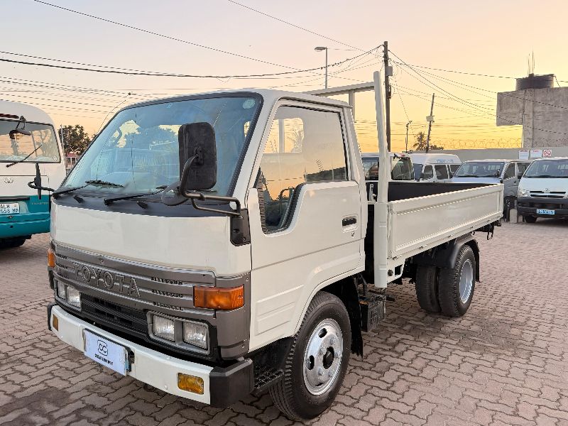  30413  TOYOTA DYNA  1994  