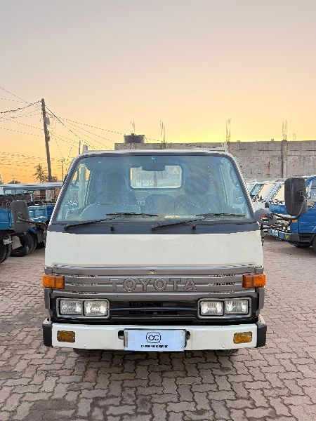  30413  TOYOTA DYNA  1994  