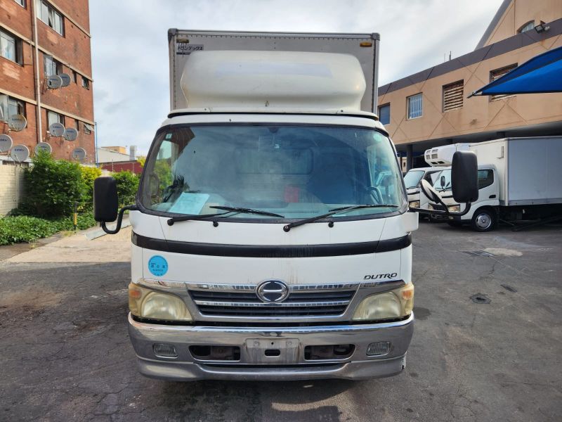  30414  HINO DUTRO  2009  