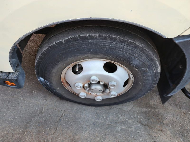  30415  HINO DUTRO  2012  