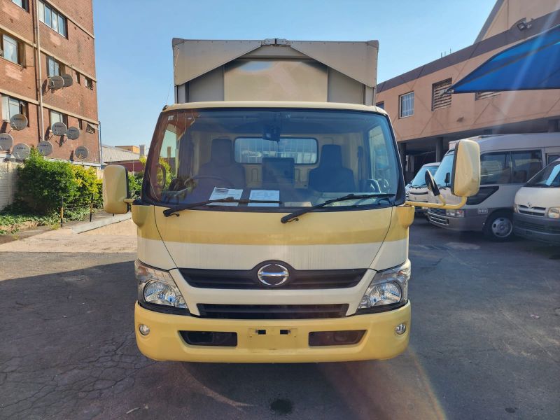  30415  HINO DUTRO  2012  