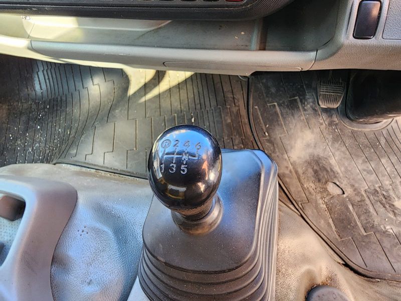  30415  HINO DUTRO  2012  