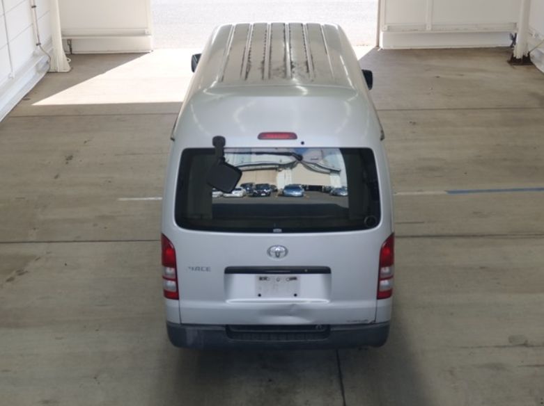  30416  TOYOTA HIACE  2008  