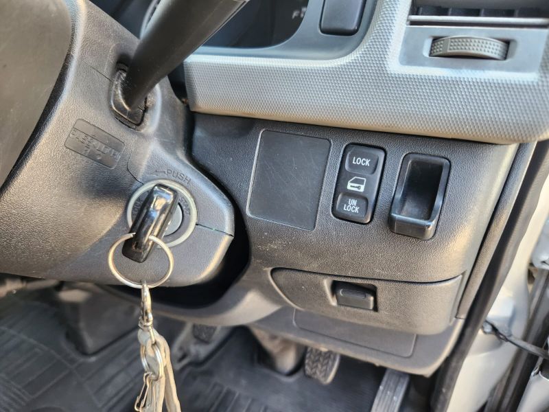 30416  TOYOTA HIACE  2008  