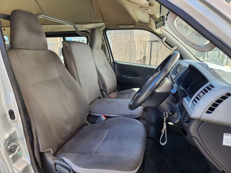  30416  TOYOTA HIACE  2008  