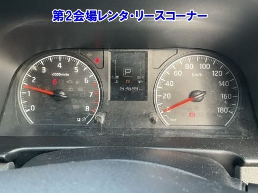  30420  NISSAN CARAVAN  1990  