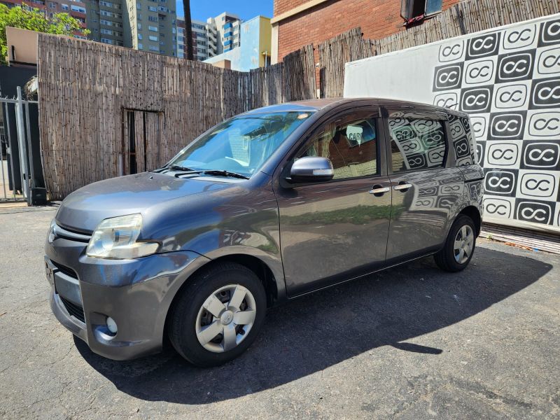  30423  TOYOTA SIENTA  2011 