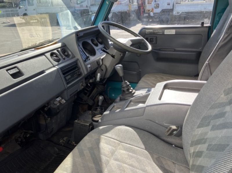  30426  TOYOTA DYNA  1994  