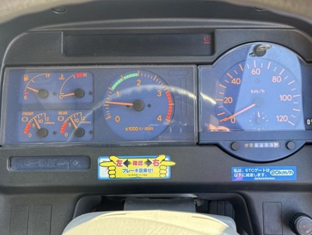  30427  HINO RANGER  2001  